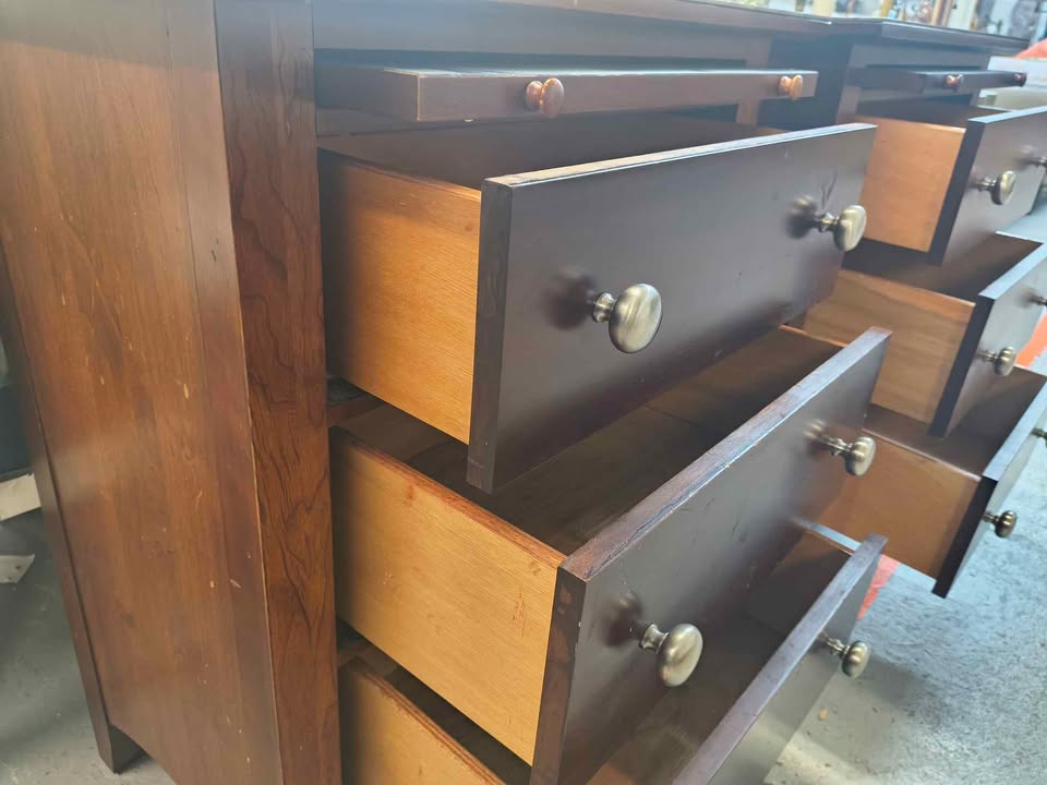 Kincaid Gathering House Matching Nightstands – Pair photo 5