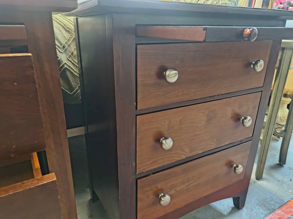 Kincaid Gathering House Matching Nightstands – Pair photo 7
