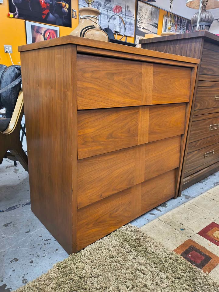 Vintage Ward Furniture MCM Walnut 4-Drawer Chest – Model 3194
