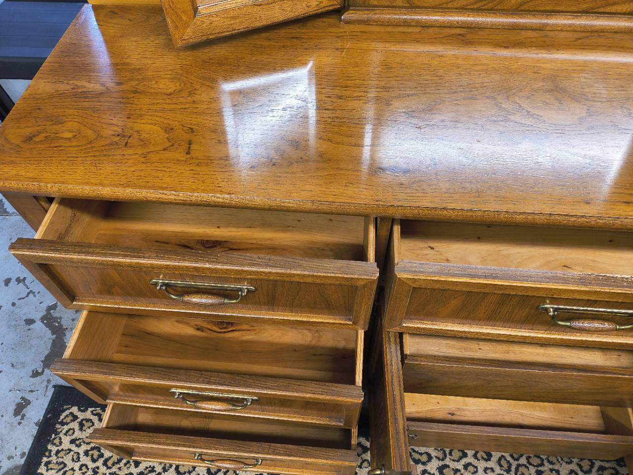 Thomasville Queen Bedroom Set – Complete Set $895 photo 13