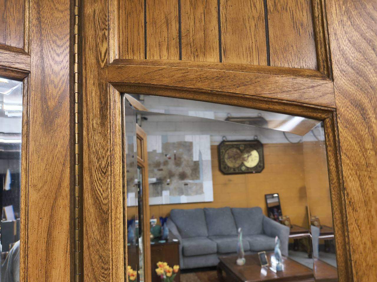 Thomasville Queen Bedroom Set – Complete Set $895 photo 15